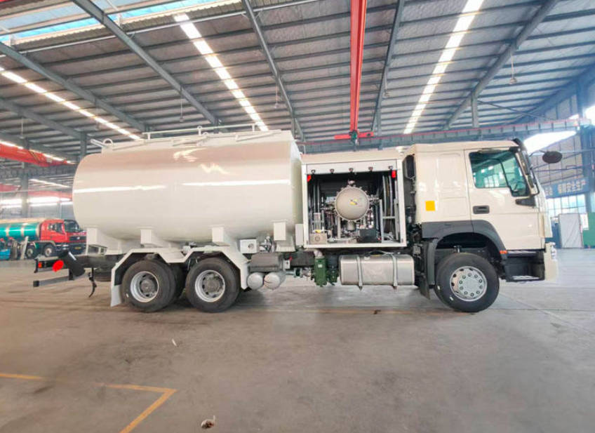 Airport Fuel Truck 20000L General Aviation Aviation Fuel Bowser Aircraft Refueler EI 1529 Compliant 5