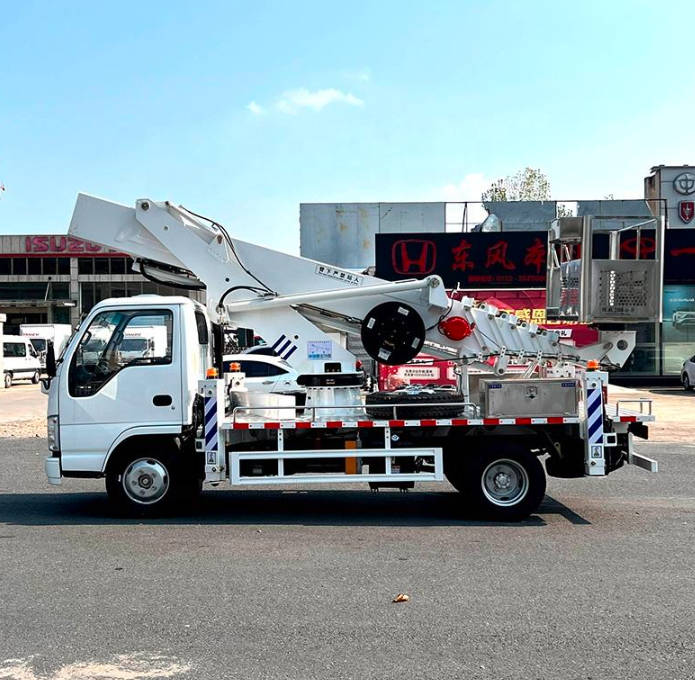 High Altitude Operation Truck 4x2 Truck Mounted Aerial Work Platform Bucket Truck 2