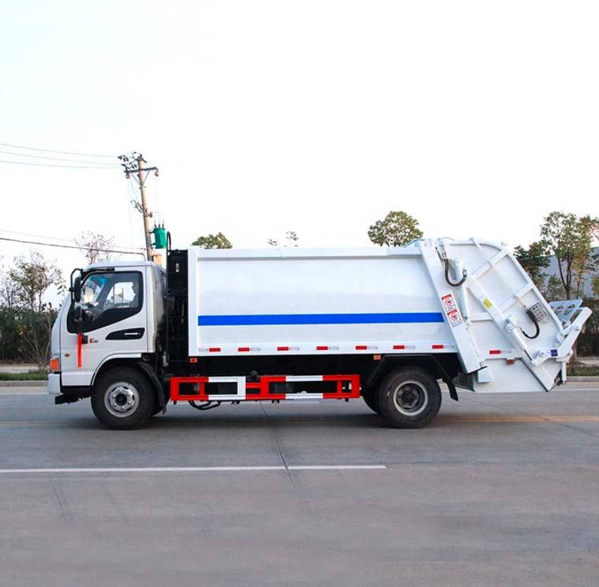 JAC 4x2 Diesel Compressed Garbage Truck 6CBM Rear Loading Gearbox Compactor 3