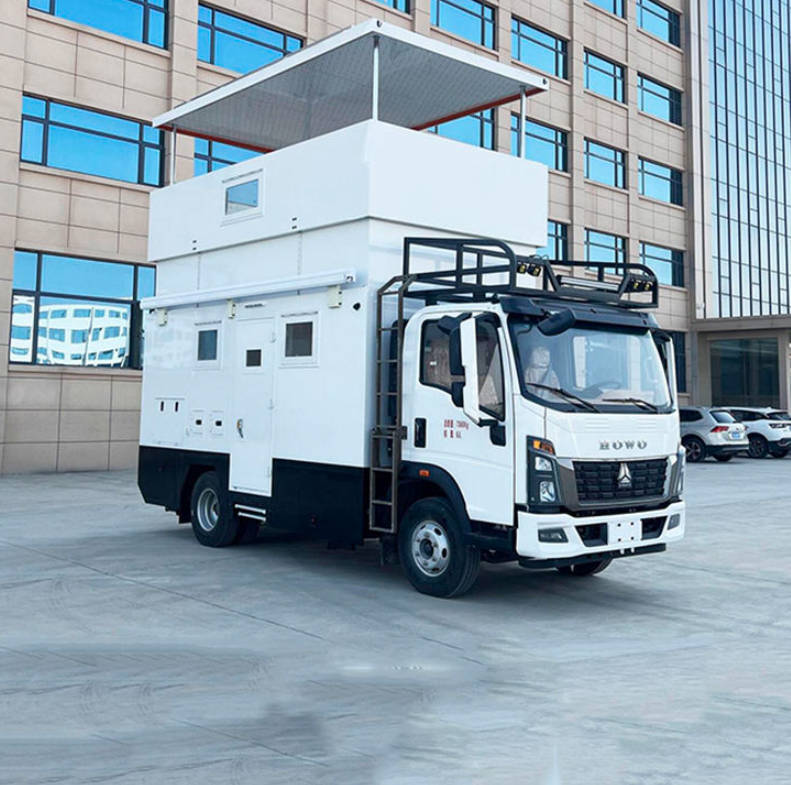 Sinotruk HOWO Double Deck RV Two Story Pop up Motorhome Offroad Overland Camper Truck 2